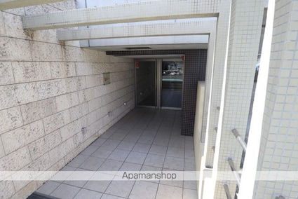 東京都立川市砂川町７丁目[1K/30.52m2]のエントランス