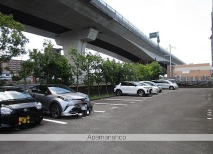 香川県高松市林町[2LDK/51.6m2]の駐車場