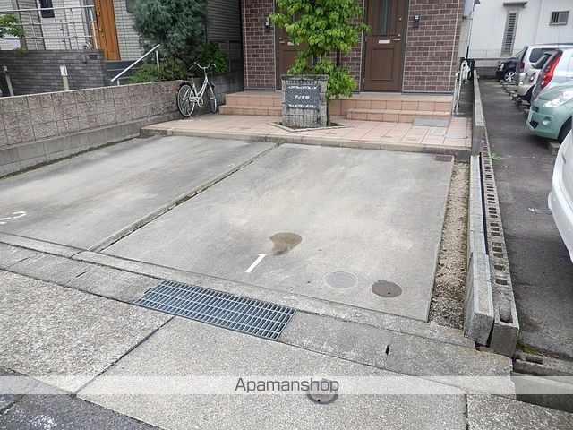 PLUMの外観写真