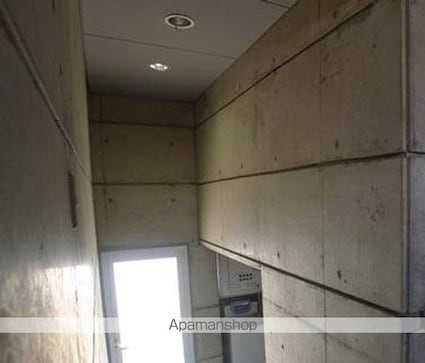 カワニシマンション[1K/18.09m2]のエントランス