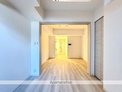 ＳーＲＥＳＩＤＥＮＣＥ中新町ａｖｅｌｉｓ[1LDK/35.36m2]のリビング・居間