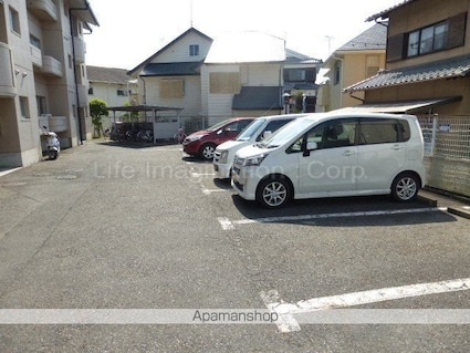 メゾン・ド・ムラジ[2DK/47.55m2]の駐車場