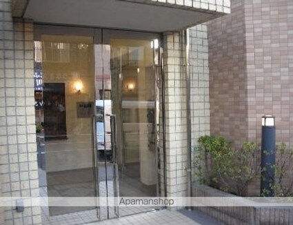 ティアラ三軒茶屋[1K/26.77m2]の外観3