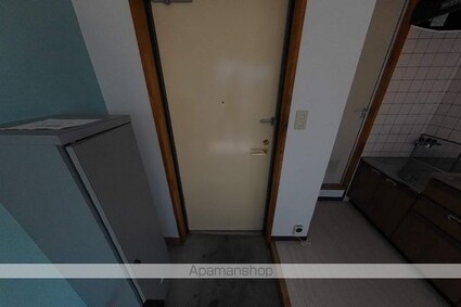 ピュアコート高須[1R/15m2]の玄関