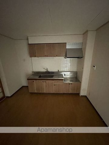 エメラルドマンション東那珂の内装写真