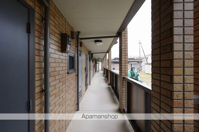 リバーパーク A棟の玄関写真
