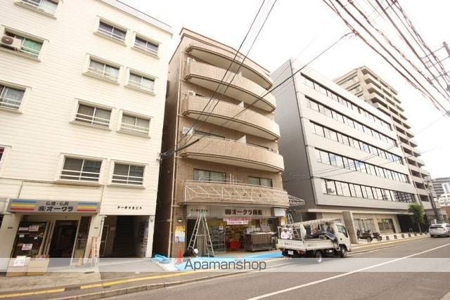 第二田万里ビルの外観写真