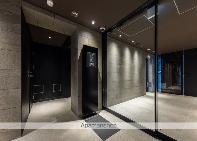 DIPS東十条駅前RESIDENCEの玄関写真