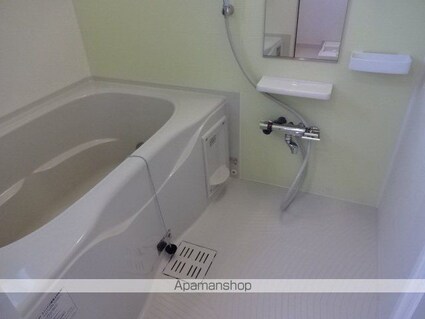 ウィステリアタウン　Ⅸ[2LDK/67.87m2]のバス