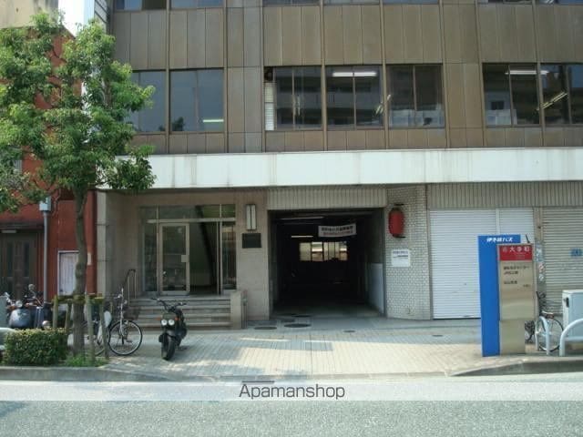 伊予鉄大手町ビルの玄関写真