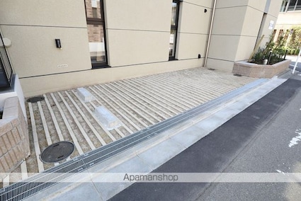 ＳＩＬＶＥＲＡＤＯ　ＳＨＩＢＡＳＡＫＩーＣＨＯ[2K/44.31m2]の駐車場