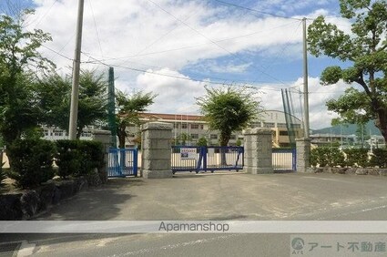 シャルマンⅤ[2LDK/58.6m2]の周辺3