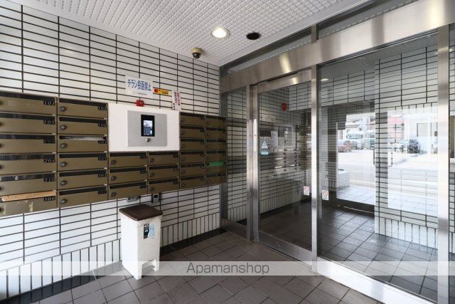 グローリア初穂東糀谷の玄関写真