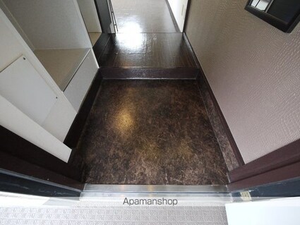 ドール本願寺[1R/16.24m2]の玄関