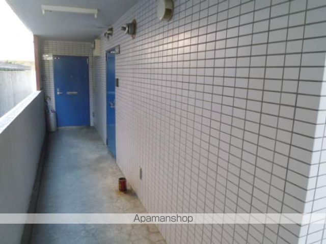 クレストテージ伏見の外観写真
