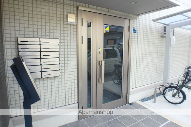 プリズムの玄関写真