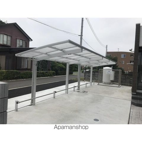 東武鉄道東上線 みずほ台駅 徒歩6分 3階建 築8年の玄関写真