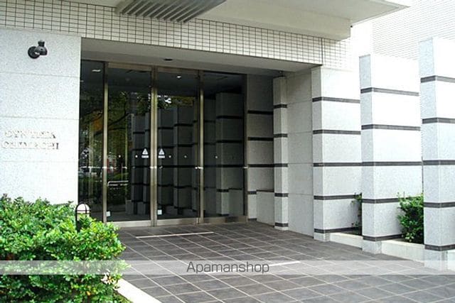 レジディア大井町の玄関写真