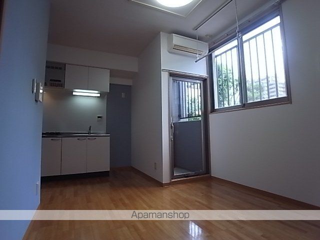 URBAN STREAMの内装写真