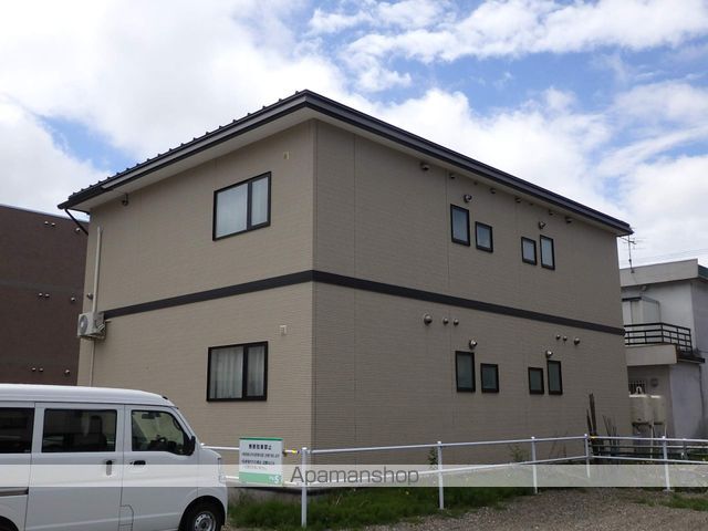 メゾンラポールの外観写真