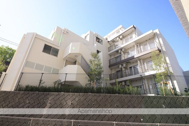 カレッジコート南大沢の外観写真