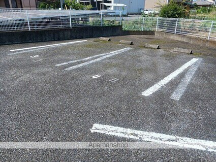 ペスカ　フルール[2DK/47.24m2]の駐車場