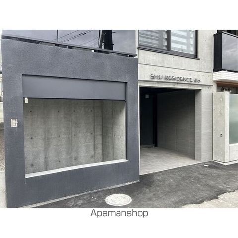SHU RESIDENCE菊水の玄関写真