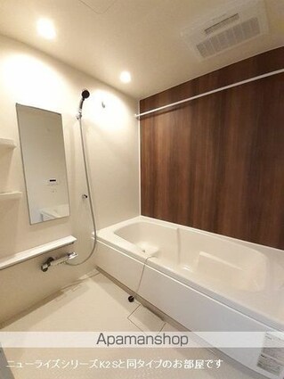 ロッソ・コルサ　Ⅱ[2LDK/59.58m2]のバス