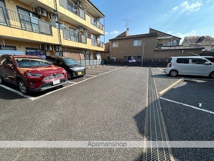 ユーハイツ[1LDK/39.4m2]の駐車場