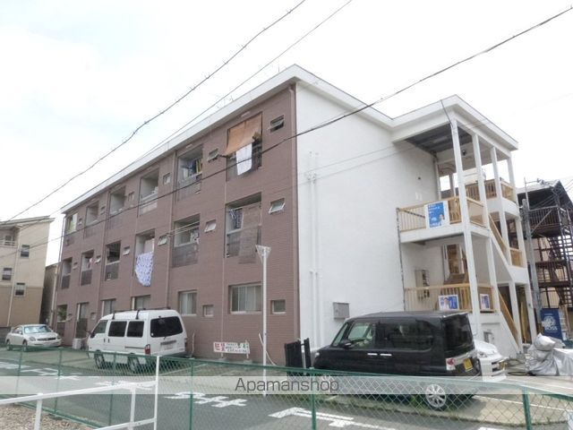 白鶴マンションの外観写真