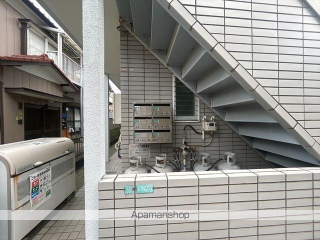 フラワーハイツの玄関写真