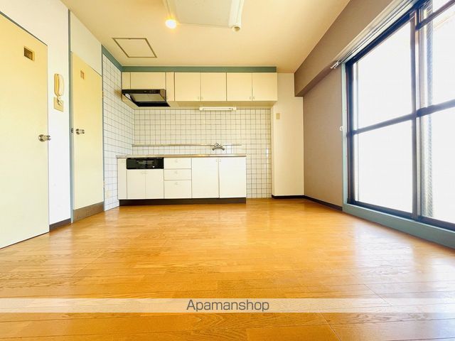 アーチスト赤川の内装写真