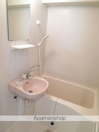 東京都世田谷区代田４丁目[1K/25.15m2]のバス