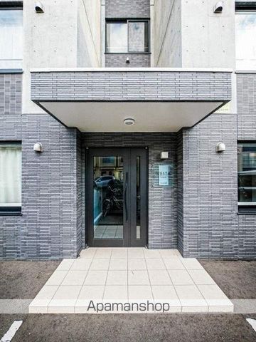 ヴェスタ平岸の玄関写真