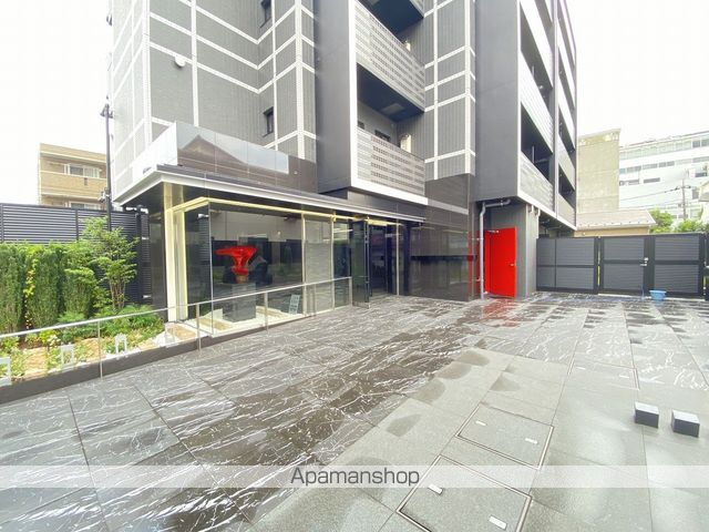 アジールコート大森西の玄関写真