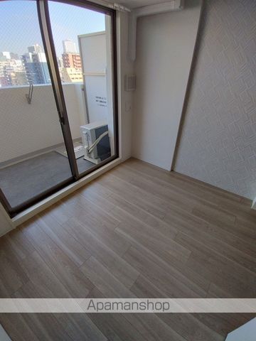 セレニテ本町東リアンの内装写真