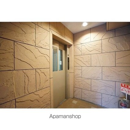 コート高橋[2DK/47.18m2]のロビー1