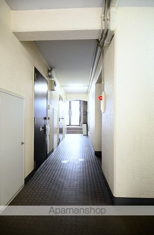 【杉並区上荻のマンションの写真】