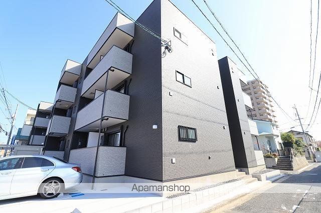 トラスティレジデンス地御前 西館の外観写真