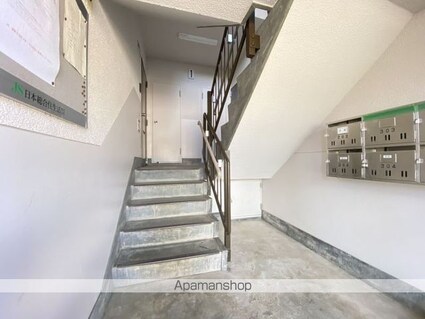 ヴィラナリー函館１号棟　（ヴィラナリーハコダテイチゴウトウ）[3DK/61.12m2]のエントランス