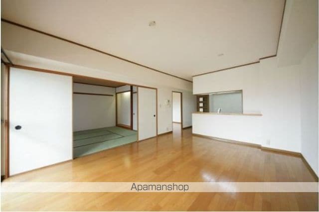 アーベインルネス別府1号棟の内装写真