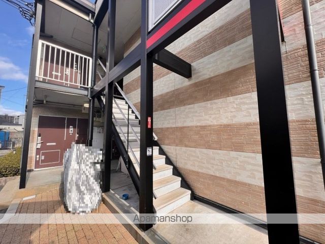 レオパレスCSグランパの玄関写真