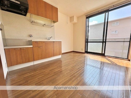 ファミールコート[2DK/44m2]の内装1