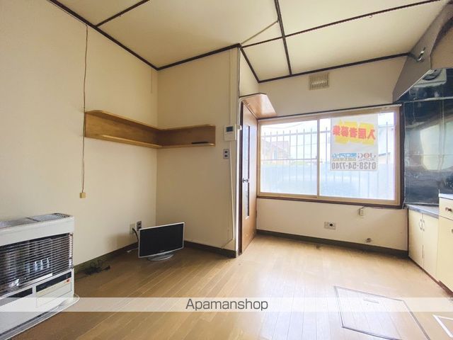 函館市電本線湯川線 柏木町駅 徒歩5分 2階建 築52年の内装写真