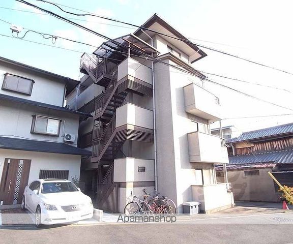 ヴィラ本間の外観写真