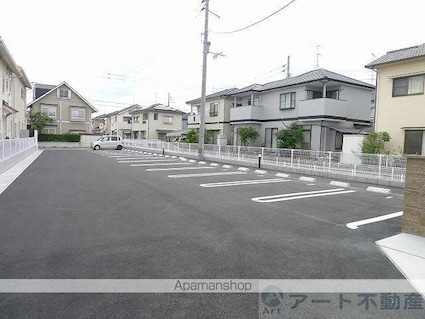 サンシャルムつばき[1LDK/40.02m2]の駐車場