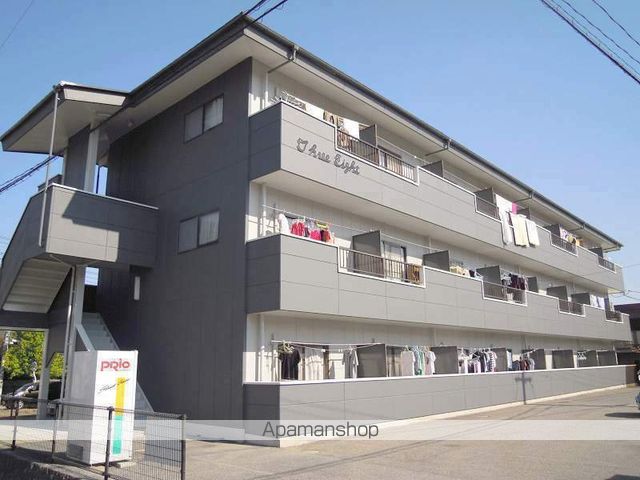 スリーエイトの外観写真