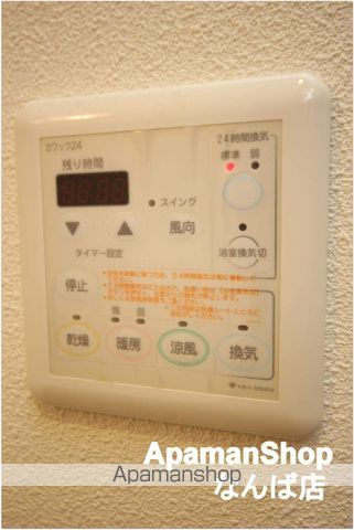 クラウンハイム本町EASTの内装写真