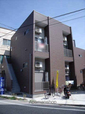 千葉市中央区本町のアパートの外観1