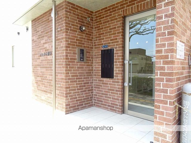 アスコット新寺の玄関写真